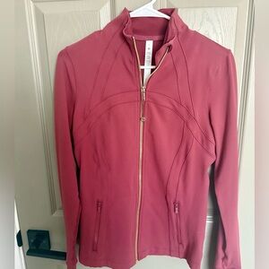 Lululemon maroon define jacket with gold zipper